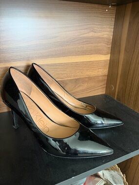 Calvin Klein Black Patent Pointed-Toe Stiletto Pumps